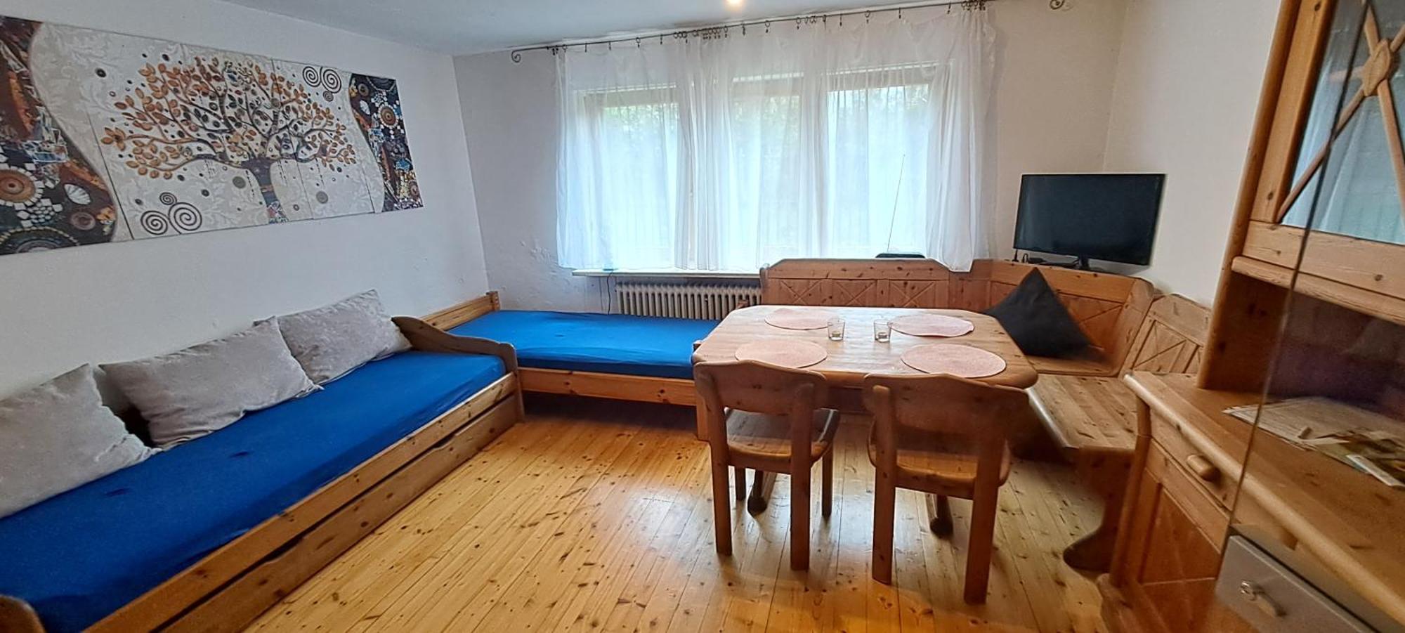 helle Souterrainwohnung nähe Flughafen, Landshut und München 1 bis 5 Personen Bruckberg Exterior foto